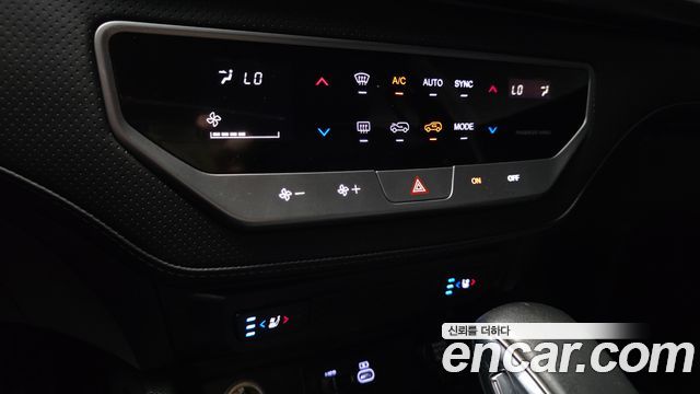 KG Mobility (SsangYong) Rexton Sports Khan Diesel 2.2 2WD Culman Wild Plus 2024 — фото 17
