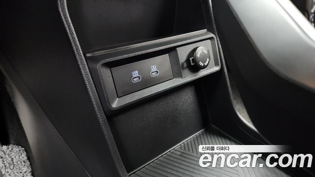 KG Mobility (SsangYong) Torres Gasoline 1.5 4WD TV7 2025 — фото 16