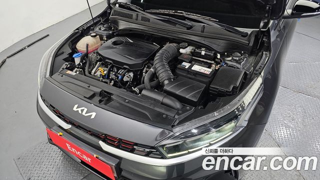 Kia K3 (II) 1.6 Turbo GT 5Door Signature 2023 — фото 6