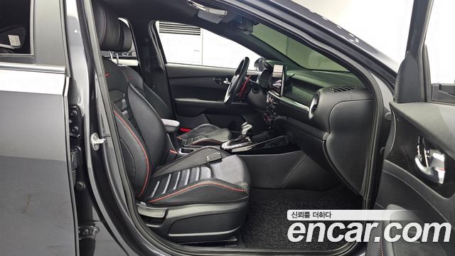Kia K3 (II) 1.6 Turbo GT 5Door Signature 2023 — фото 26