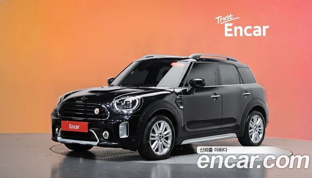 MINI Cooper Countryman Classic Plus Launch Pack 2nd Gen 2023 — фото 1