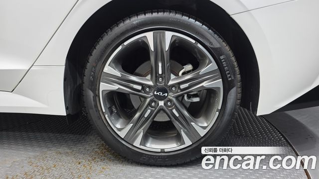 Kia K5 (III) 2.0 Noblesse 2022 — фото 21