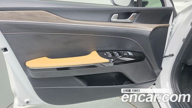 Kia K5 (III) 2.0 Noblesse 2022 — фото 24