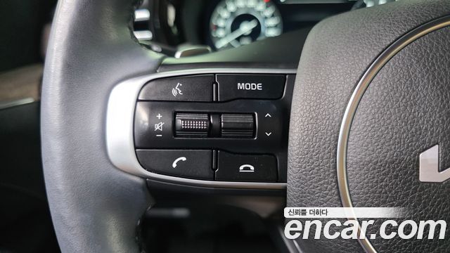 Kia K5 (III) 2.0 Noblesse 2022 — фото 29