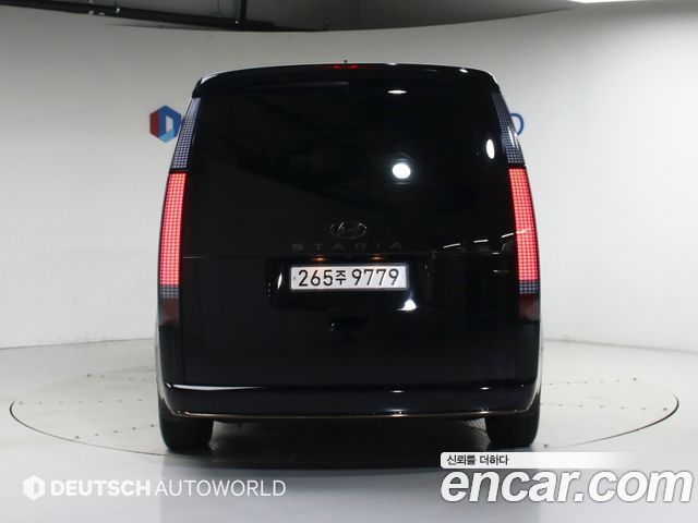 Hyundai Staria 4WD Lounge 9-Seater Inspiration 2024 — фото 4