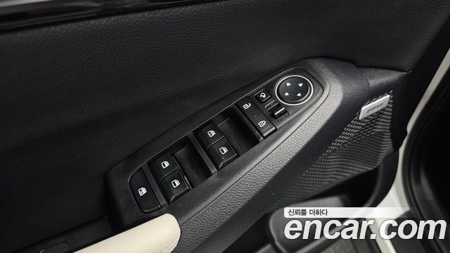 Kia Seltos Gasoline 1.6 Turbo 2WD Gravity 2023 — фото 17