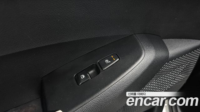 Kia Seltos Gasoline 1.6 Turbo 2WD Gravity 2023 — фото 19