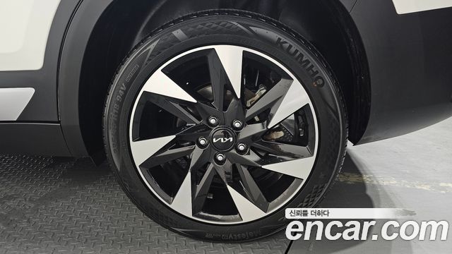 Kia Seltos Gasoline 1.6 Turbo 2WD Gravity 2023 — фото 21