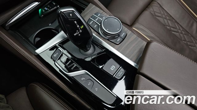 BMW 6 Series GT (G32) 620d xDrive M Sport 2020 — фото 9