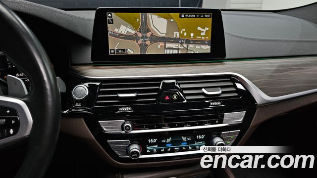 BMW 6 Series GT (G32) 620d xDrive M Sport 2020 — фото 13