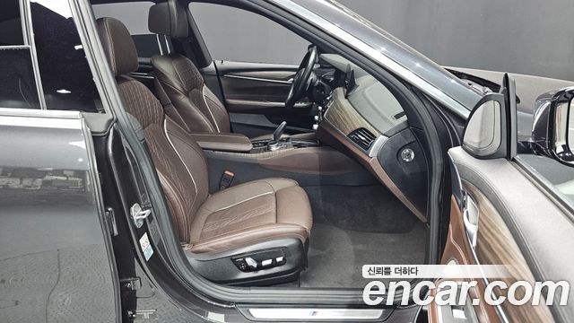 BMW 6 Series GT (G32) 620d xDrive M Sport 2020 — фото 26