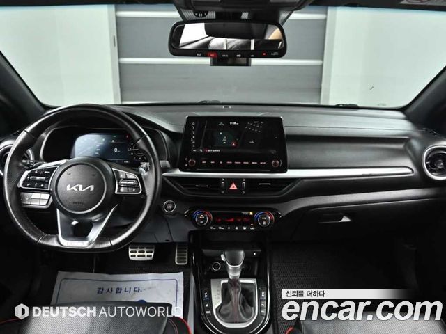Kia K3 (II) 1.6 Turbo GT 5Door Signature 2022 — фото 7