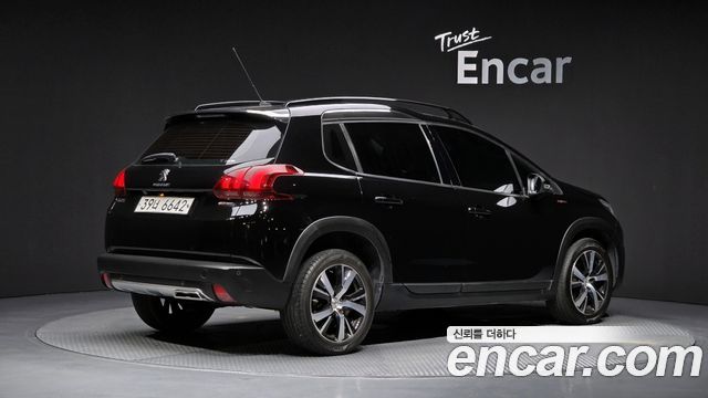 Peugeot 2008 1.5 BlueHDi GT Line 2019 — фото 2