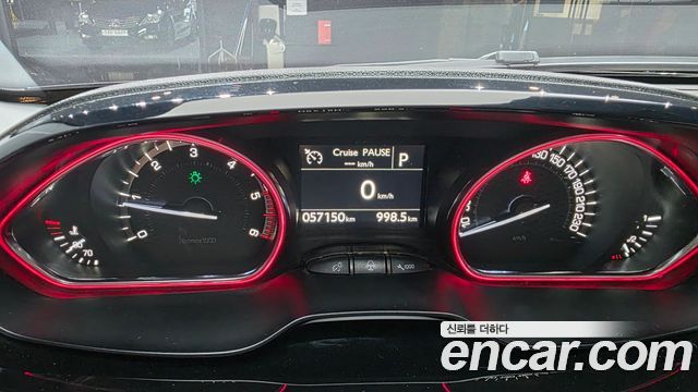 Peugeot 2008 1.5 BlueHDi GT Line 2019 — фото 8