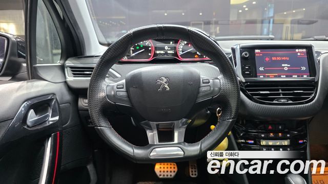 Peugeot 2008 1.5 BlueHDi GT Line 2019 — фото 14