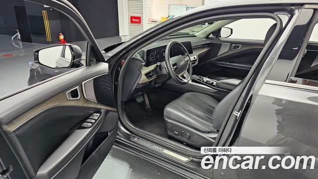 Kia K8 2.5 Gasoline 2WD Noblesse 2022 — фото 10