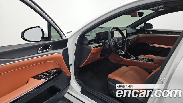 Kia K5 (III) 2.0 Noblesse 2024 — фото 10