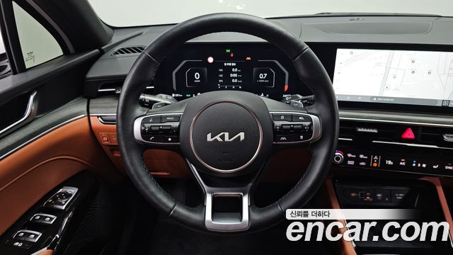 Kia K5 (III) 2.0 Noblesse 2024 — фото 13
