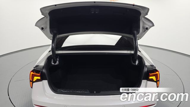 Kia K5 (III) 2.0 Noblesse 2024 — фото 20