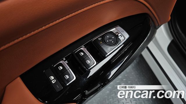 Kia K5 (III) 2.0 Noblesse 2024 — фото 28