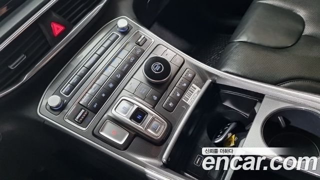 Hyundai Santa Fe Diesel 2.2 2WD Prestige 2021 — фото 9