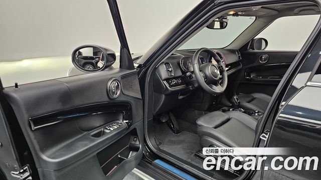 MINI Cooper Countryman Classic 2nd 2024 — фото 10