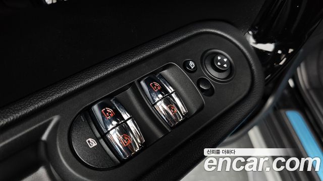 MINI Cooper Countryman Classic 2nd 2024 — фото 29