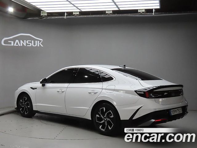 Hyundai Sonata The Edge (DN8) 1.6 Turbo Exclusive 2024 — фото 3