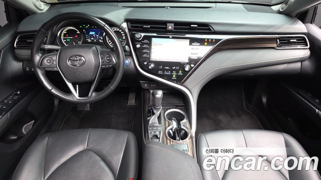 Toyota Camry (XV70) 2.5 XLE Hybrid 2019 — фото 7