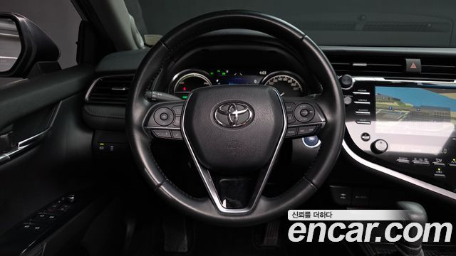 Toyota Camry (XV70) 2.5 XLE Hybrid 2019 — фото 17