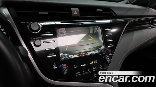 Toyota Camry (XV70) 2.5 XLE Hybrid 2019 — фото 19