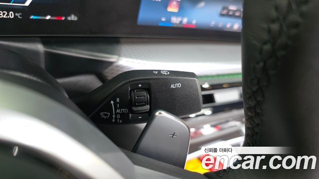 BMW 4 Series (G22) 420i M Sport Pro Convertible 2025 — фото 34