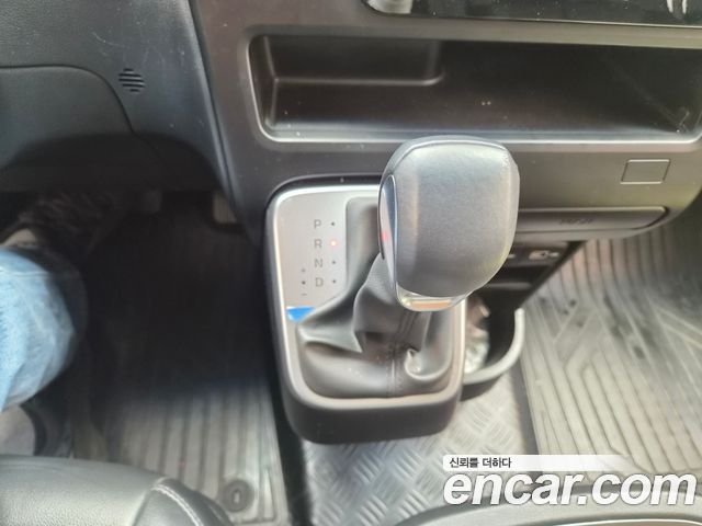 Hyundai Staria Cargo 5-Seater Modern 2023 — фото 16