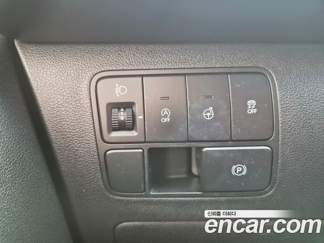 Hyundai Staria Cargo 5-Seater Modern 2023 — фото 17