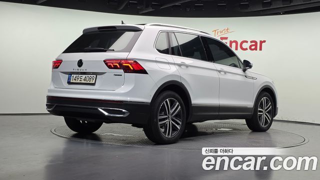 Volkswagen Tiguan (II) 2.0 TDI 4Motion Prestige 2021 — фото 2