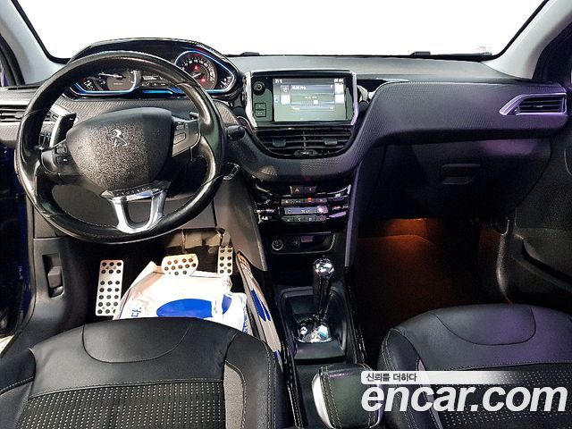 Peugeot 2008 1.6 BlueHDi Feline 2015 — фото 7