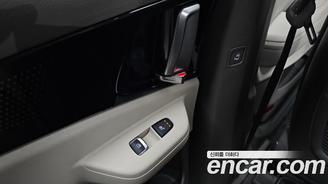 Kia Carnival (IV) HEV 9seater Signature 2025 — фото 33