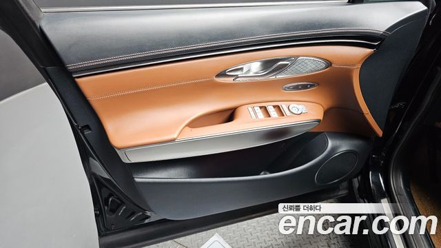 Genesis GV70 2.2 Diesel 2WD 2021 — фото 24