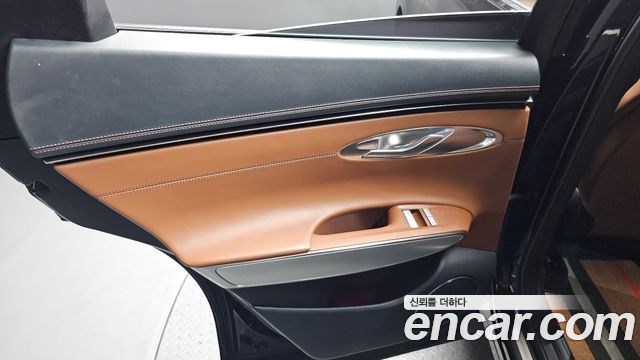 Genesis GV70 2.2 Diesel 2WD 2021 — фото 25
