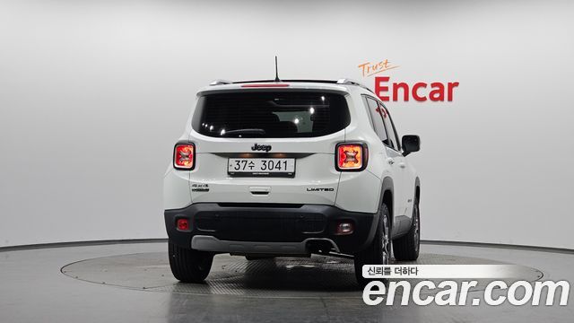 Jeep Renegade 2.0 Diesel Limited AWD 2018 — фото 4