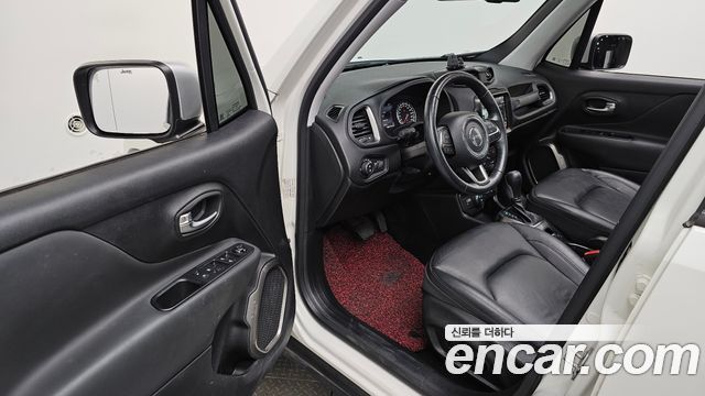 Jeep Renegade 2.0 Diesel Limited AWD 2018 — фото 10