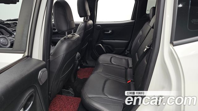 Jeep Renegade 2.0 Diesel Limited AWD 2018 — фото 11