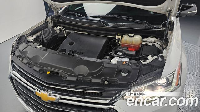 Chevrolet Traverse 3.6 AWD LT Leather Premium 2020 — фото 6