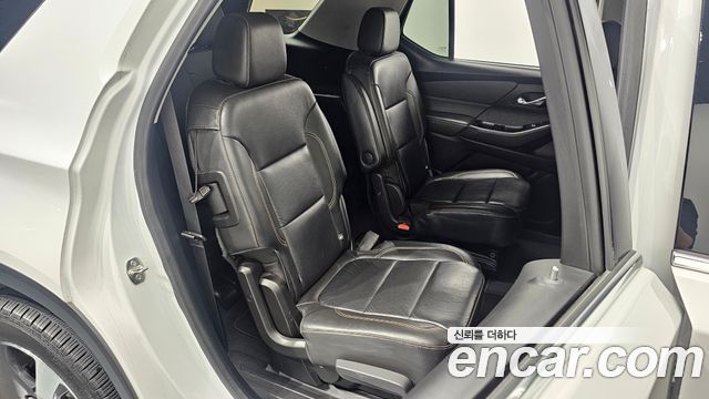 Chevrolet Traverse 3.6 AWD LT Leather Premium 2020 — фото 11