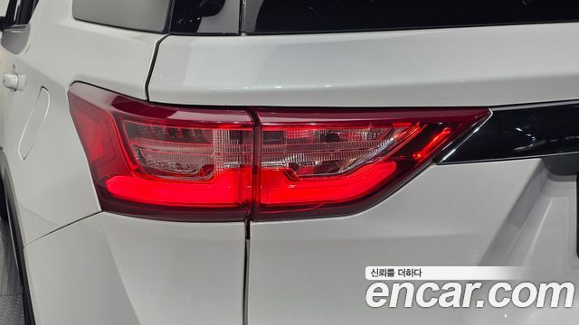 Chevrolet Traverse 3.6 AWD LT Leather Premium 2020 — фото 23