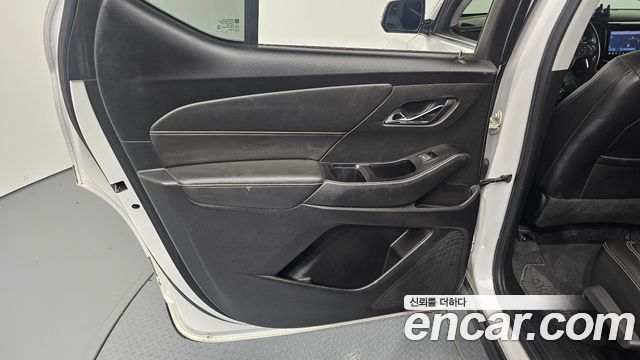 Chevrolet Traverse 3.6 AWD LT Leather Premium 2020 — фото 25