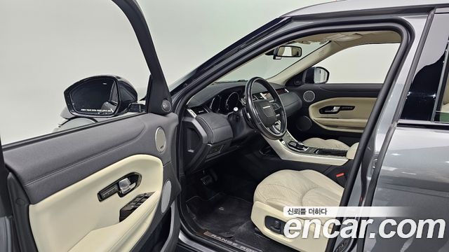 Land Rover Range Rover Evoque 2.0 TD4 HSE 2018 — фото 10