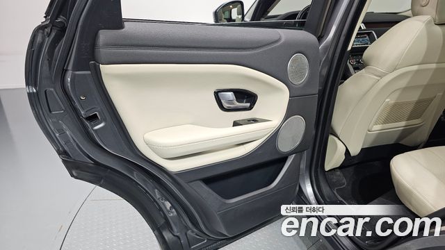 Land Rover Range Rover Evoque 2.0 TD4 HSE 2018 — фото 25