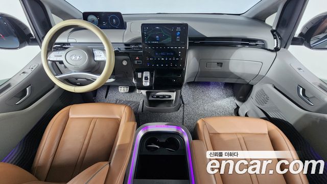 Hyundai Staria 4WD Lounge 9-Seater Inspiration 2023 — фото 7
