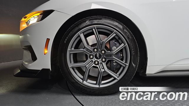 Ford Mustang (VII) 2.3 EcoBoost Premium Coupe 2024 — фото 5